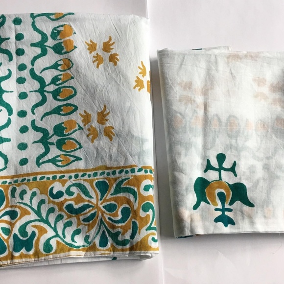 Anthropologie Camina Collection 2 Standard Shams - Picture 7 of 8